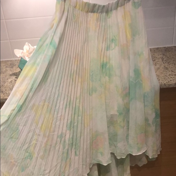 CLUB MONACO high low skirt - Picture 2 of 6